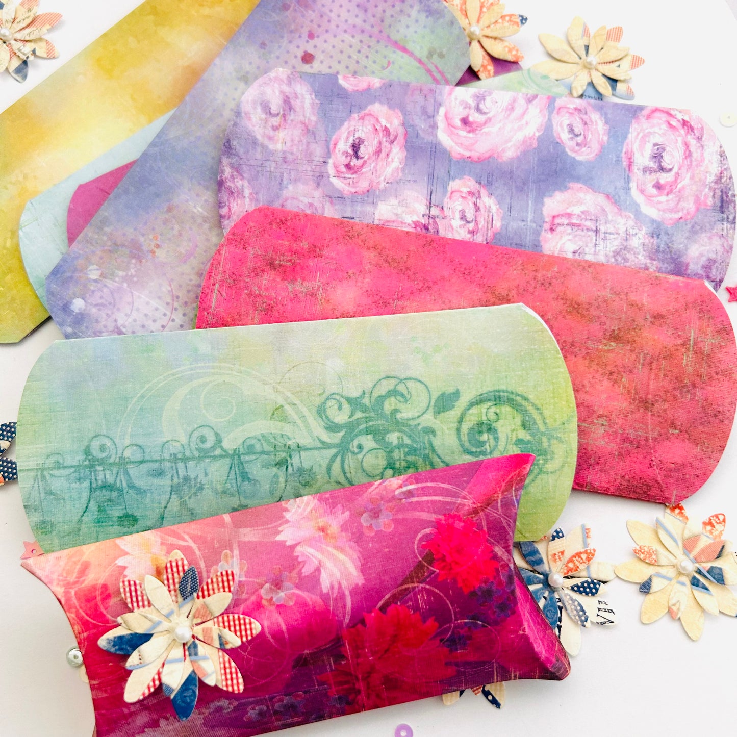 Pillow Gift Boxes – Vibrant Set of 10 🎁✨