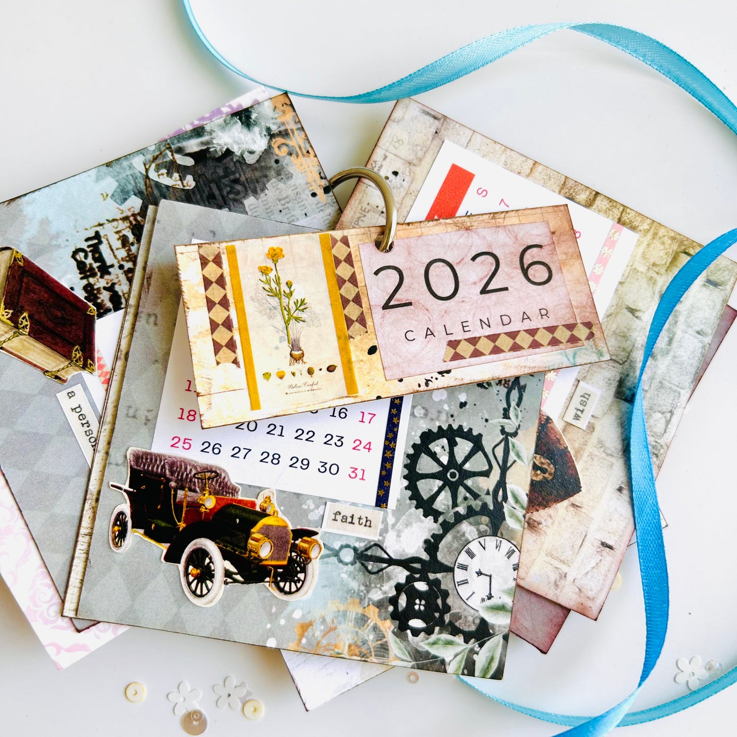 🕰️ Vintage Desk Calendar 2026