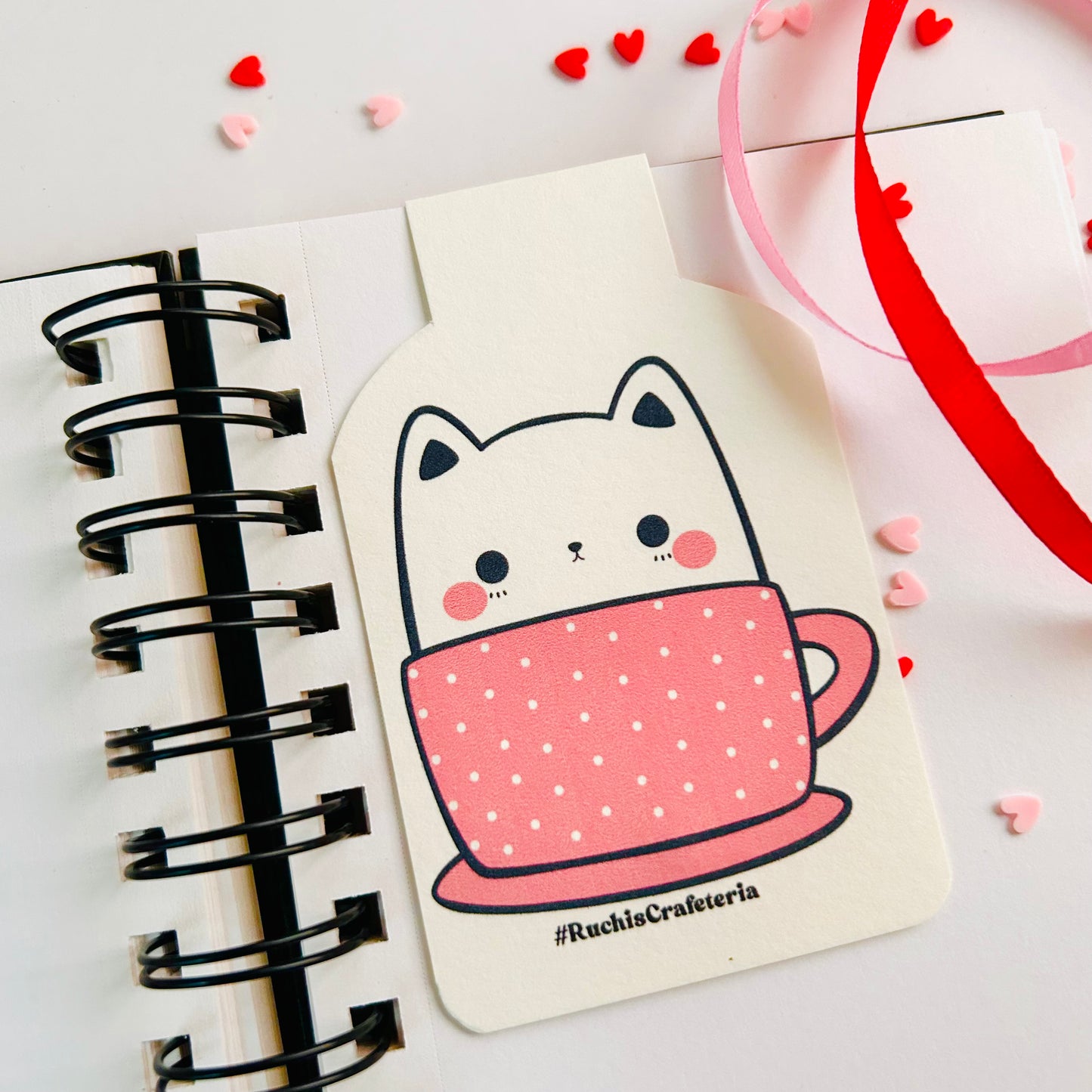 🐱☕️ Magnetic Bookmark – 'Cattuccino' in the Pink Mug