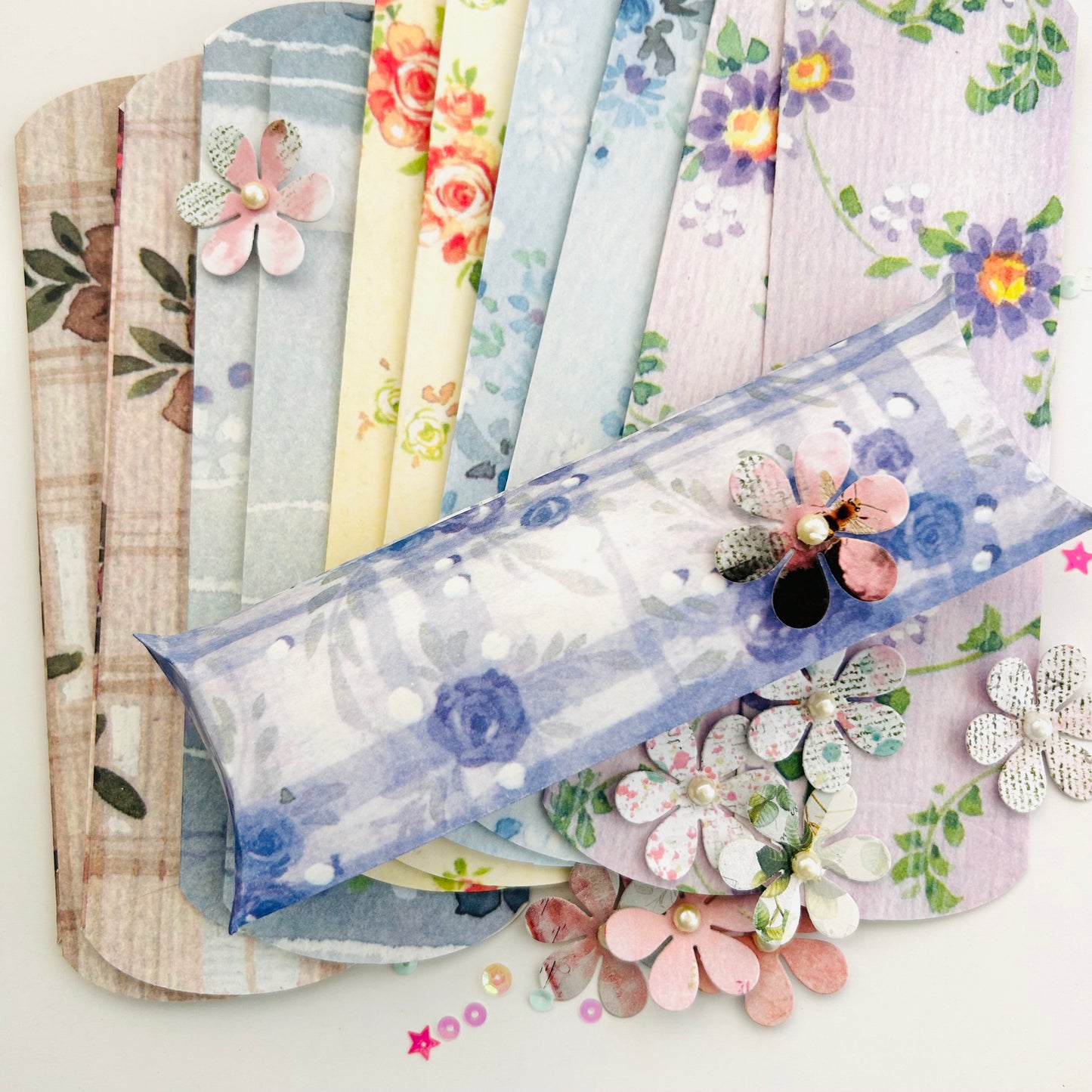Pillow Gift Boxes – Floral Set of 10 🎁✨