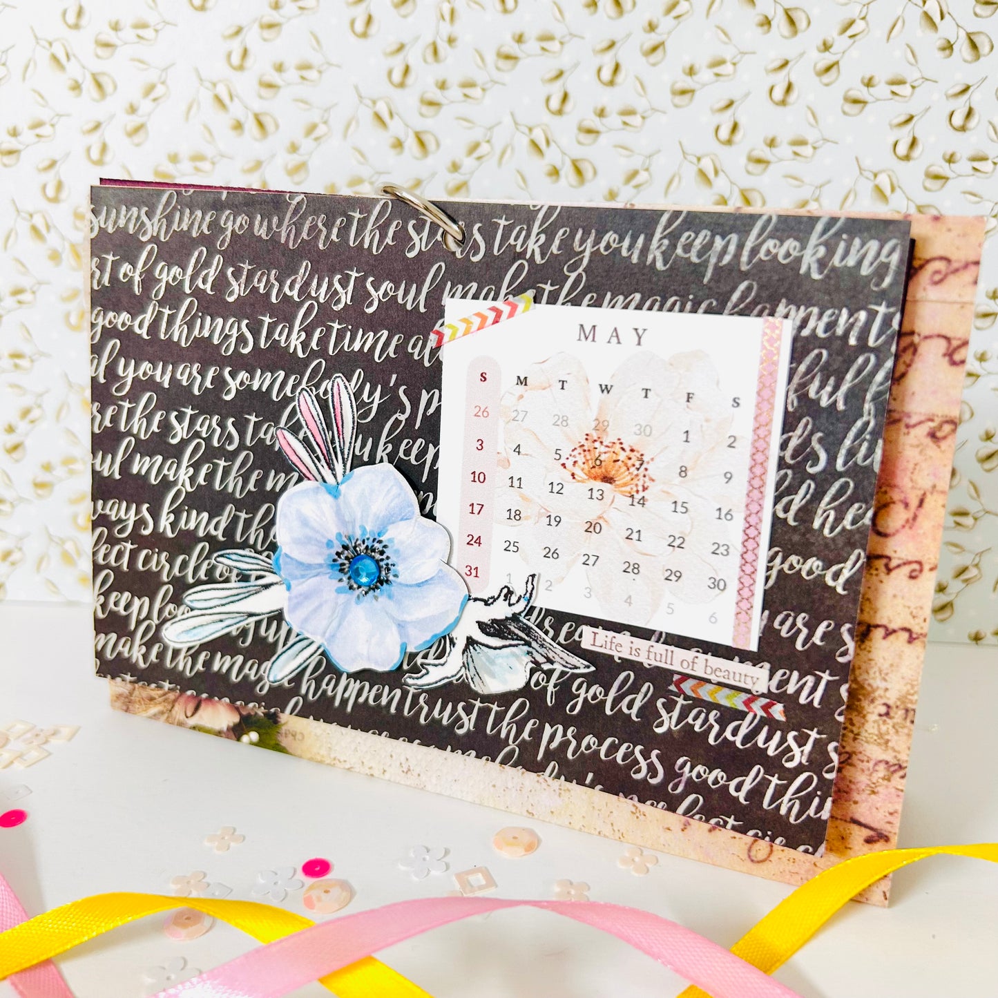 🗓️ Colorful Desk Calendar 2026