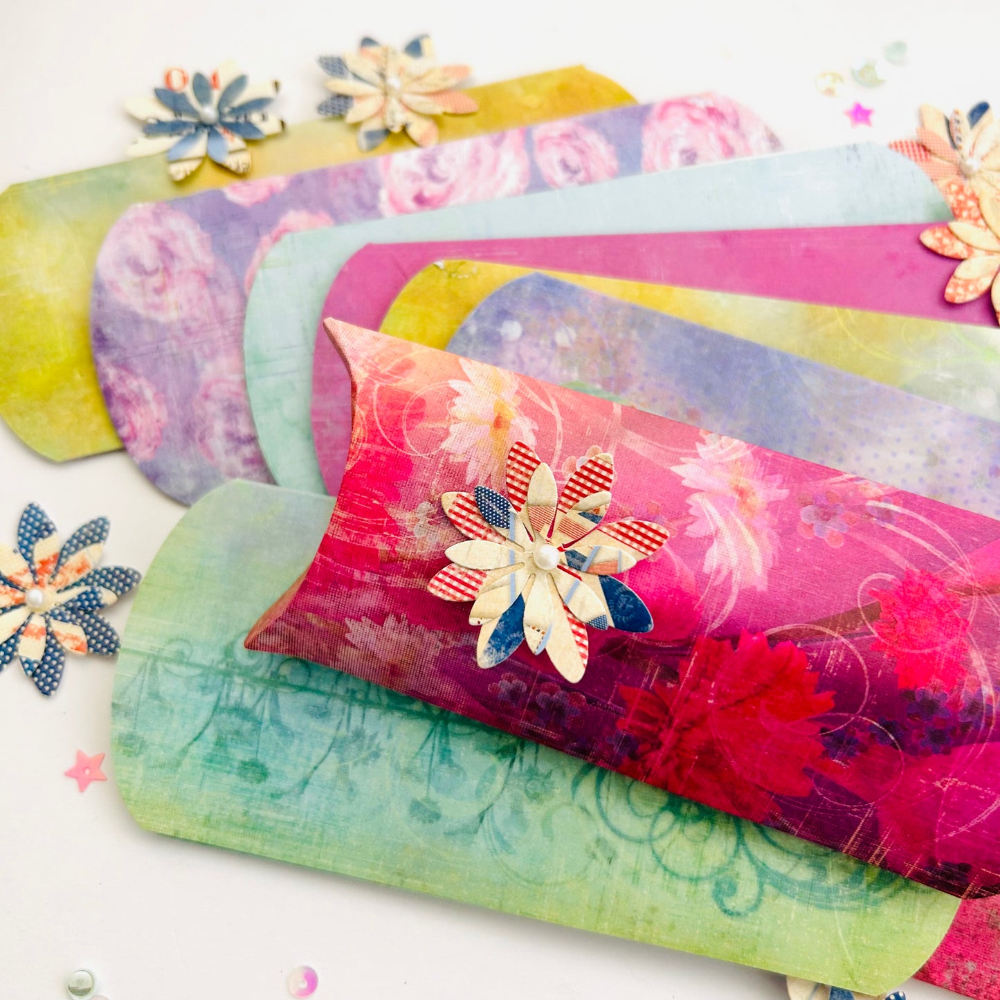 Pillow Gift Boxes – Vibrant Set of 10 🎁✨