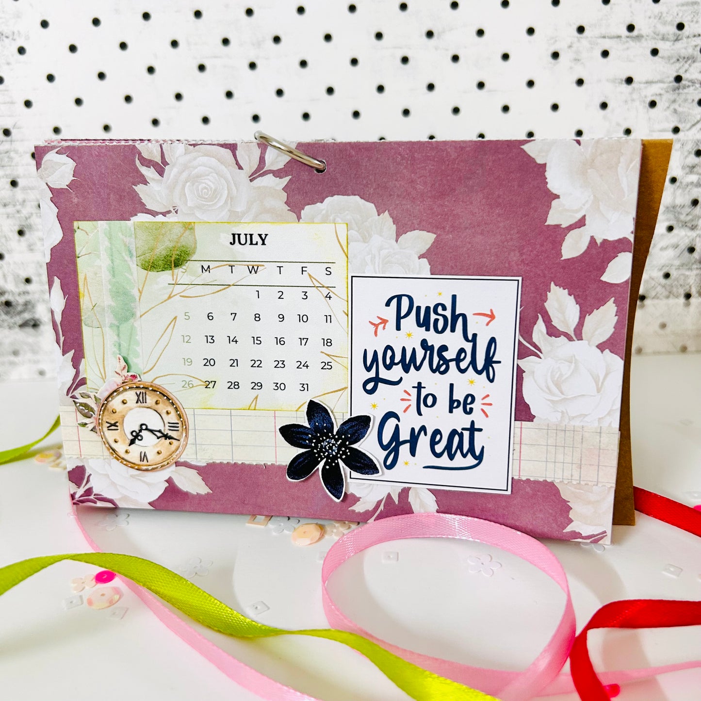 🗓️ Floral Desk Calendar 2026