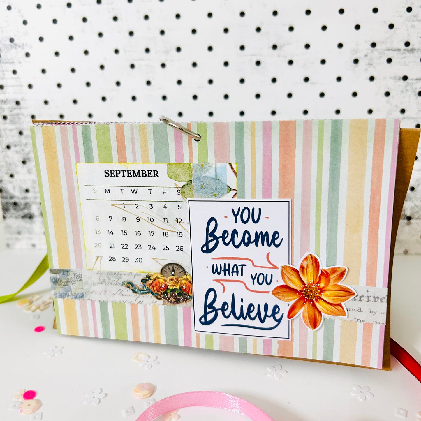 🗓️ Floral Desk Calendar 2026