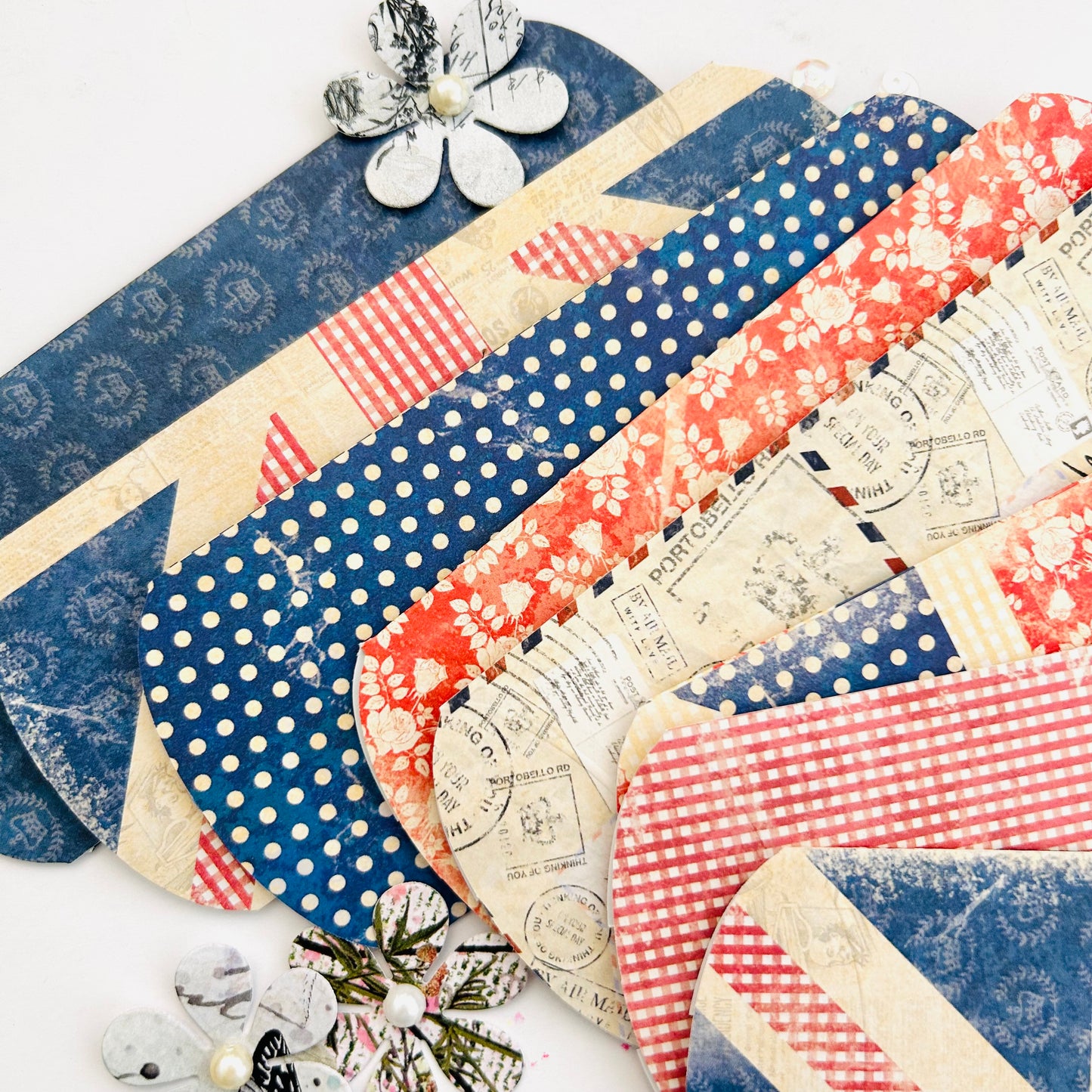Pillow Gift Boxes – Creamy Treat Set of 8 🎁✨