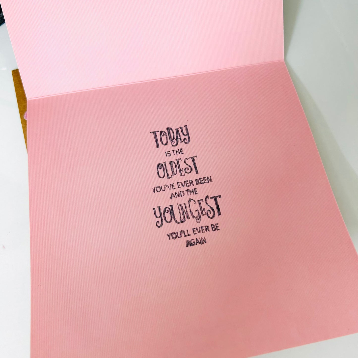 🎉 Birthday Card – Floral Elegance
