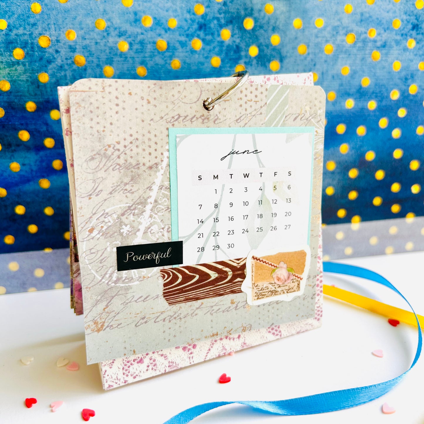 🗓️ Vintage Desk Calendar 2026