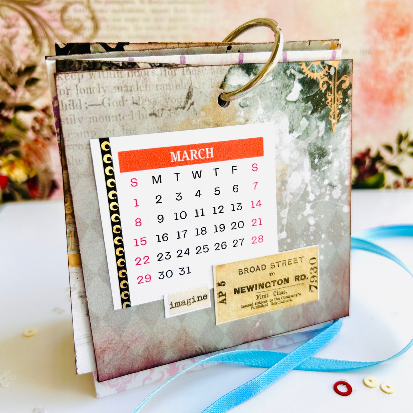 🕰️ Vintage Desk Calendar 2026