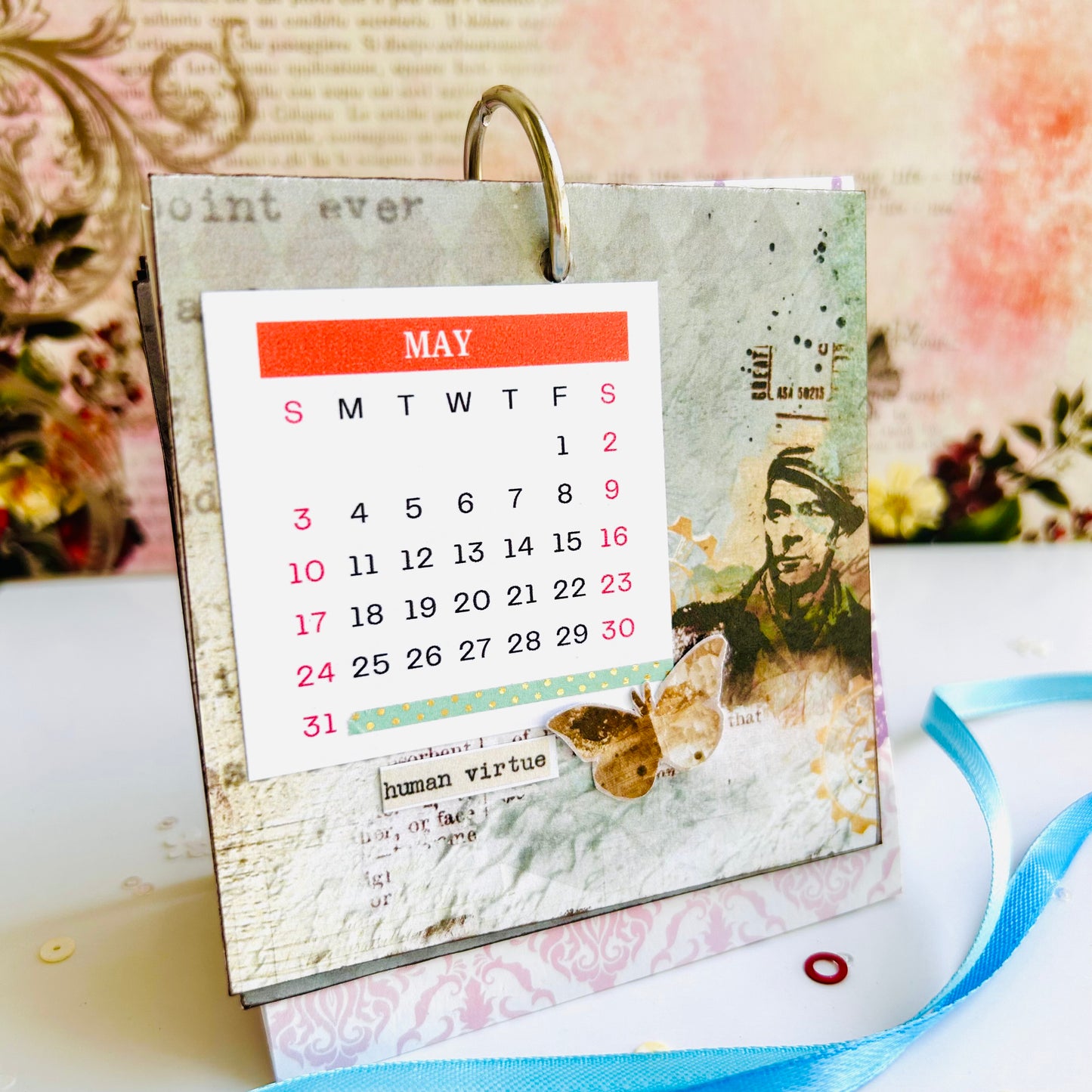 🕰️ Vintage Desk Calendar 2026