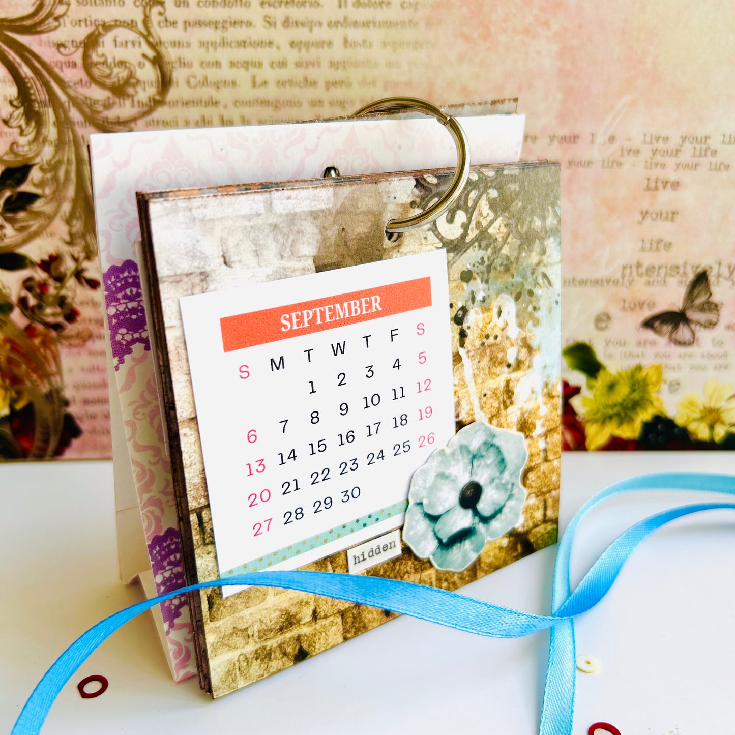 🕰️ Vintage Desk Calendar 2026