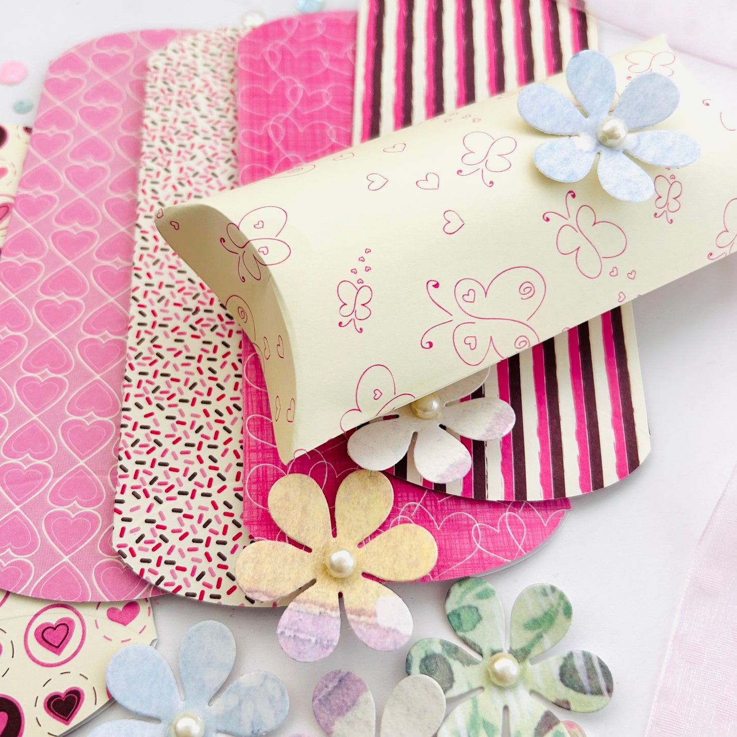 Pillow Gift Boxes – Pastel Vibes Set of 6 🎁✨