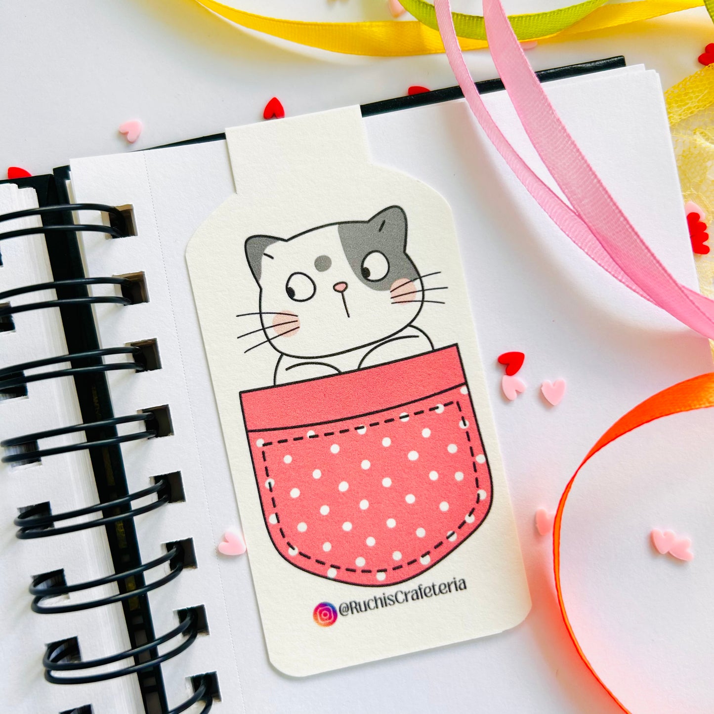 🐱 Magnetic Bookmark – 'Malt' the Pocket Cat