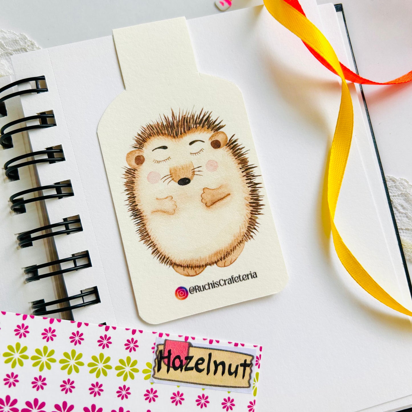 🦔🌰 Magnetic Bookmark – 'Hazelnut' the Sleepy Hedgehog