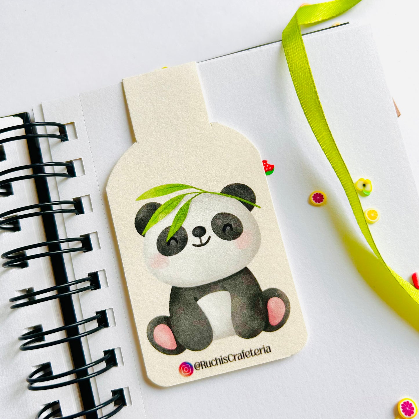 🐼🌿 Magnetic Bookmark – 'Rosas' the Leafy Panda