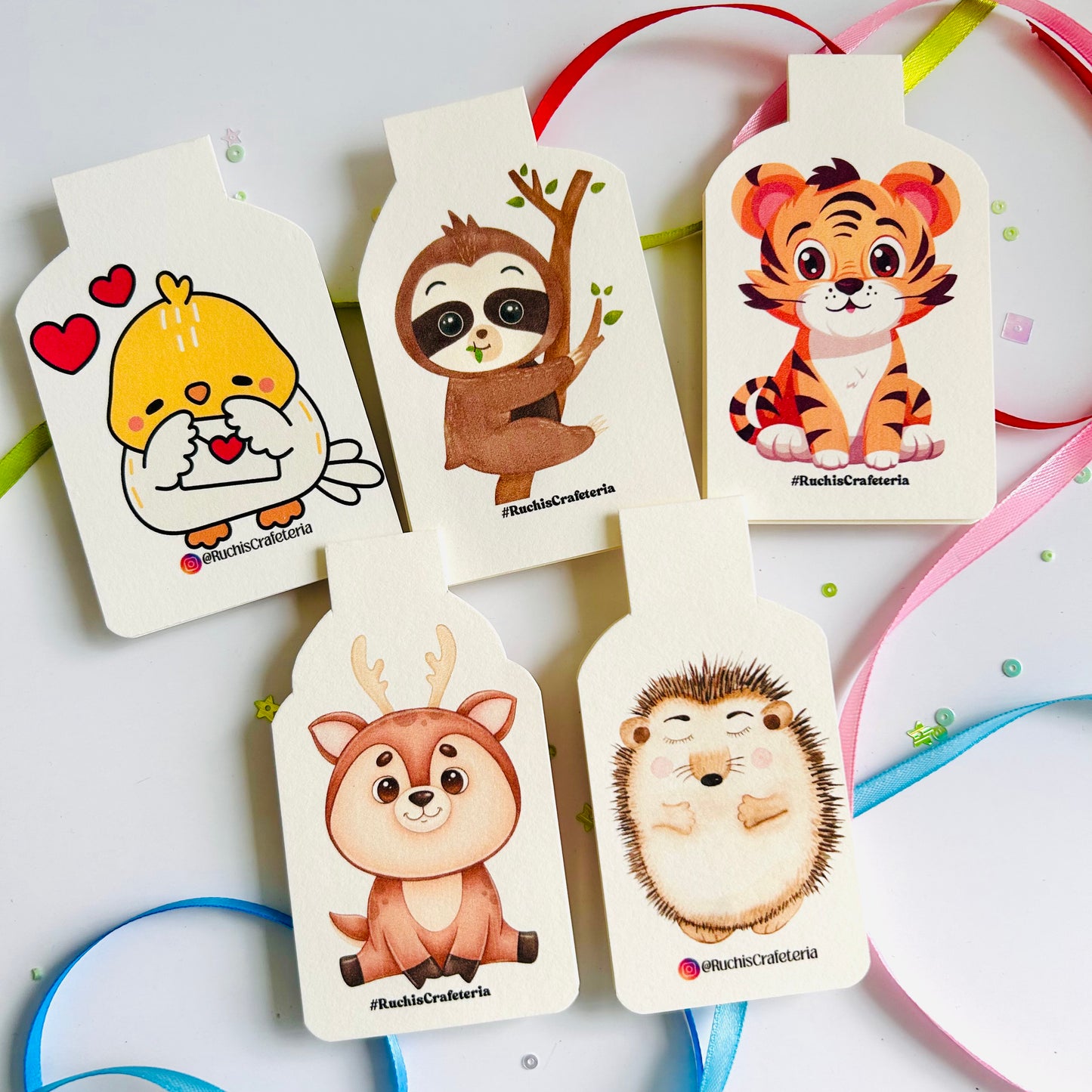🌟 “Cozy Critter Club” – Set of 5 Magnetic Bookmarks