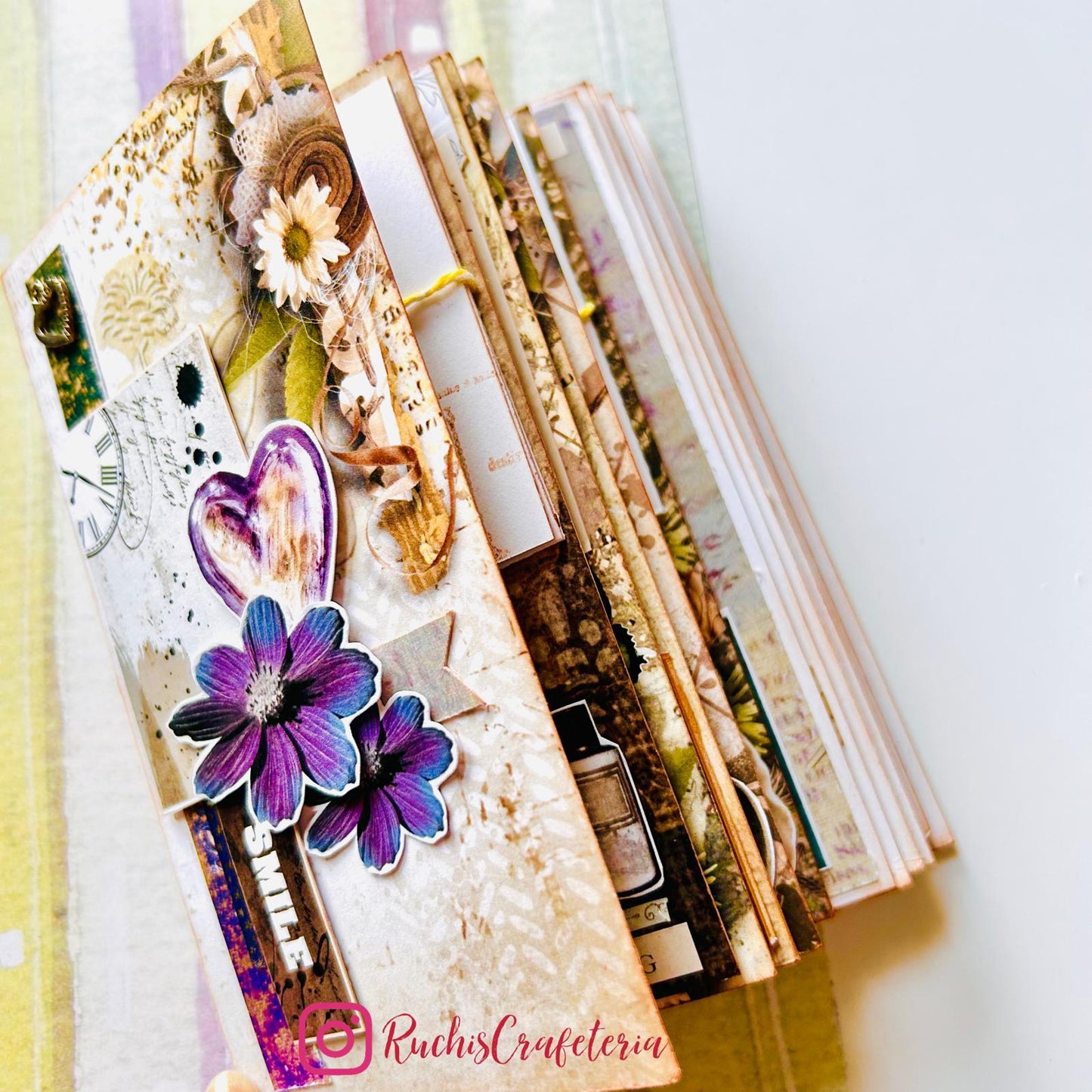 🌿💜 Smile – Handcrafted Vintage Photo Album