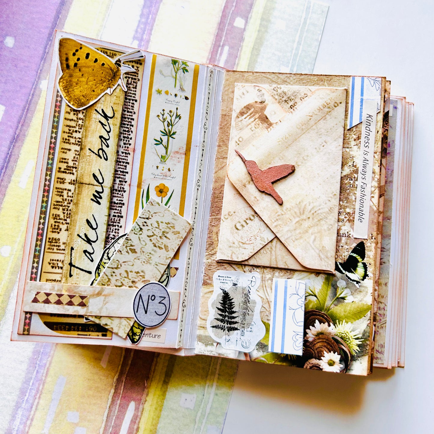 🌿💜 Smile – Handcrafted Vintage Photo Album