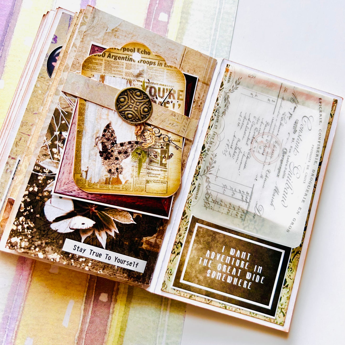 🌿💜 Smile – Handcrafted Vintage Photo Album