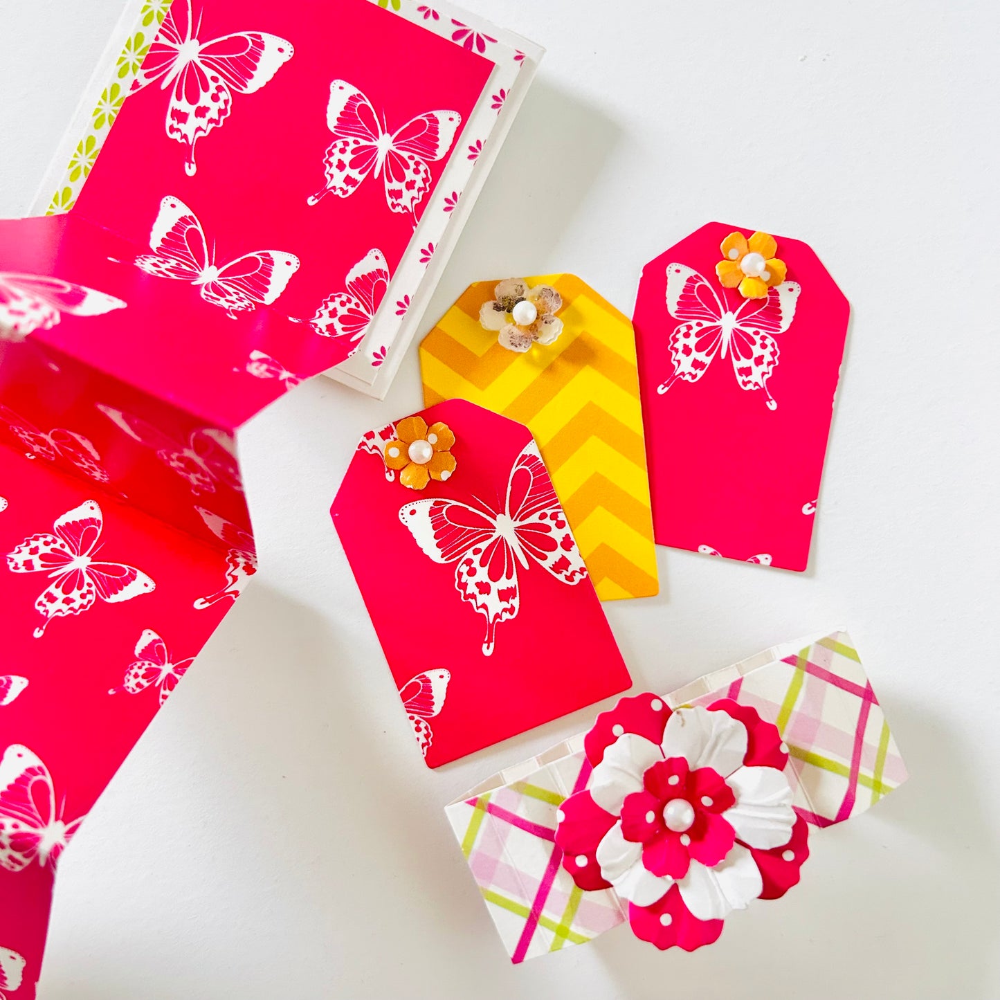 🦋 Mini Pocket Journal – “Motivational Blooms”