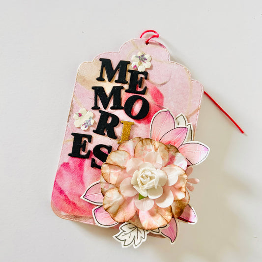 📒 Handmade Tag Album – “Memories"