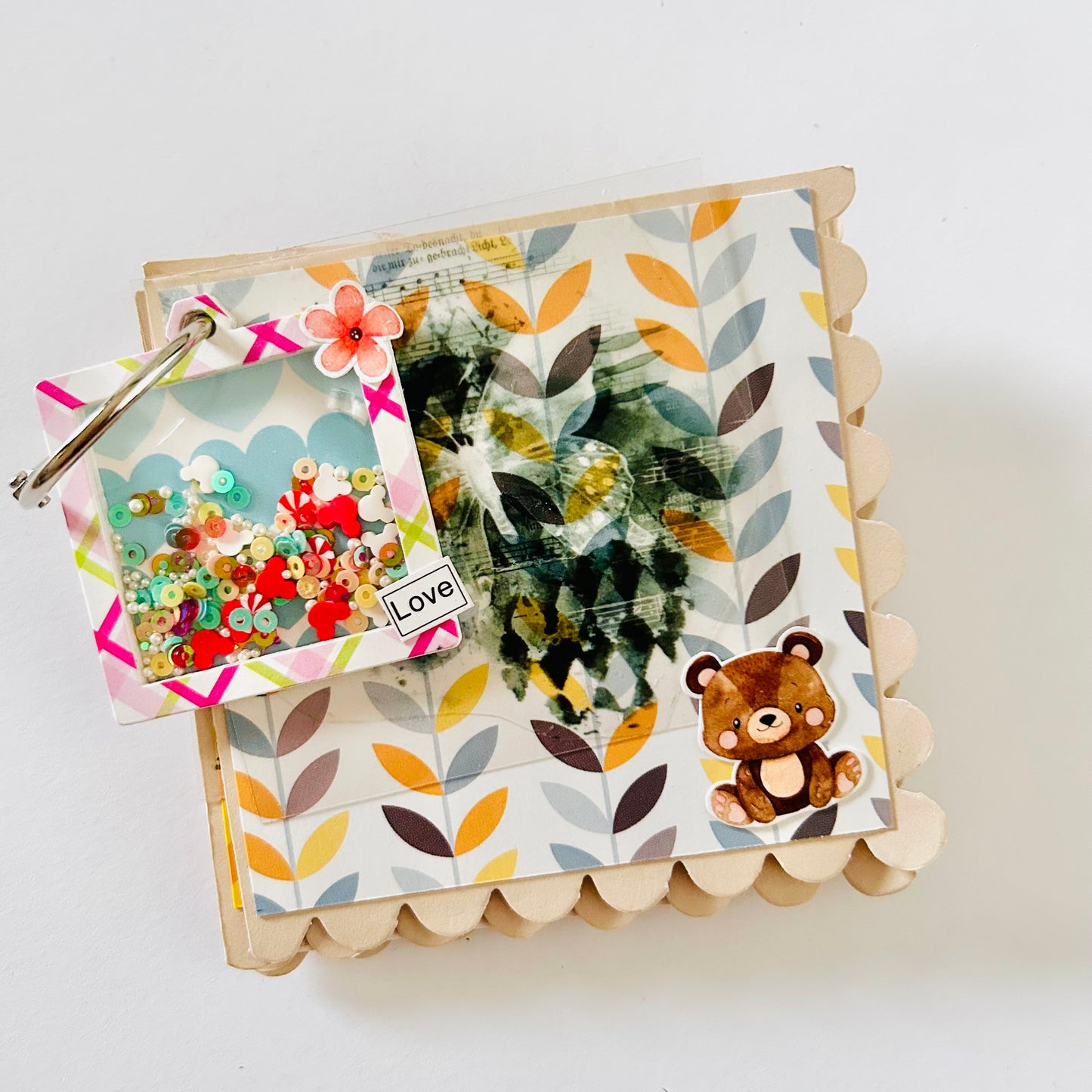 📚 Handmade Small Ring Photo Album – Floral Shaker Design