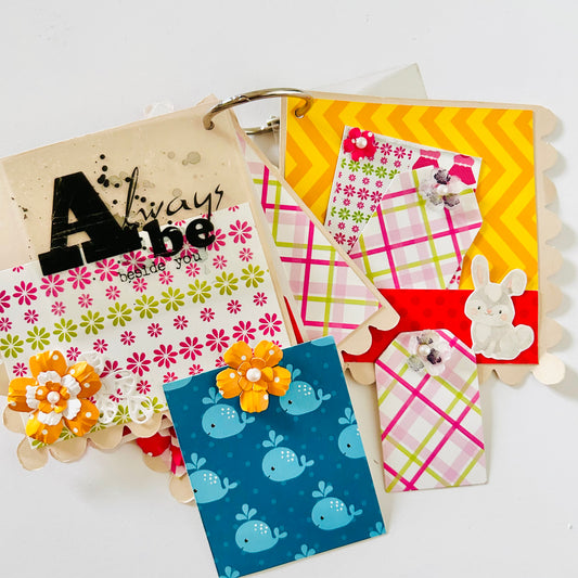 📚 Handmade Small Ring Photo Album – Floral Shaker Design