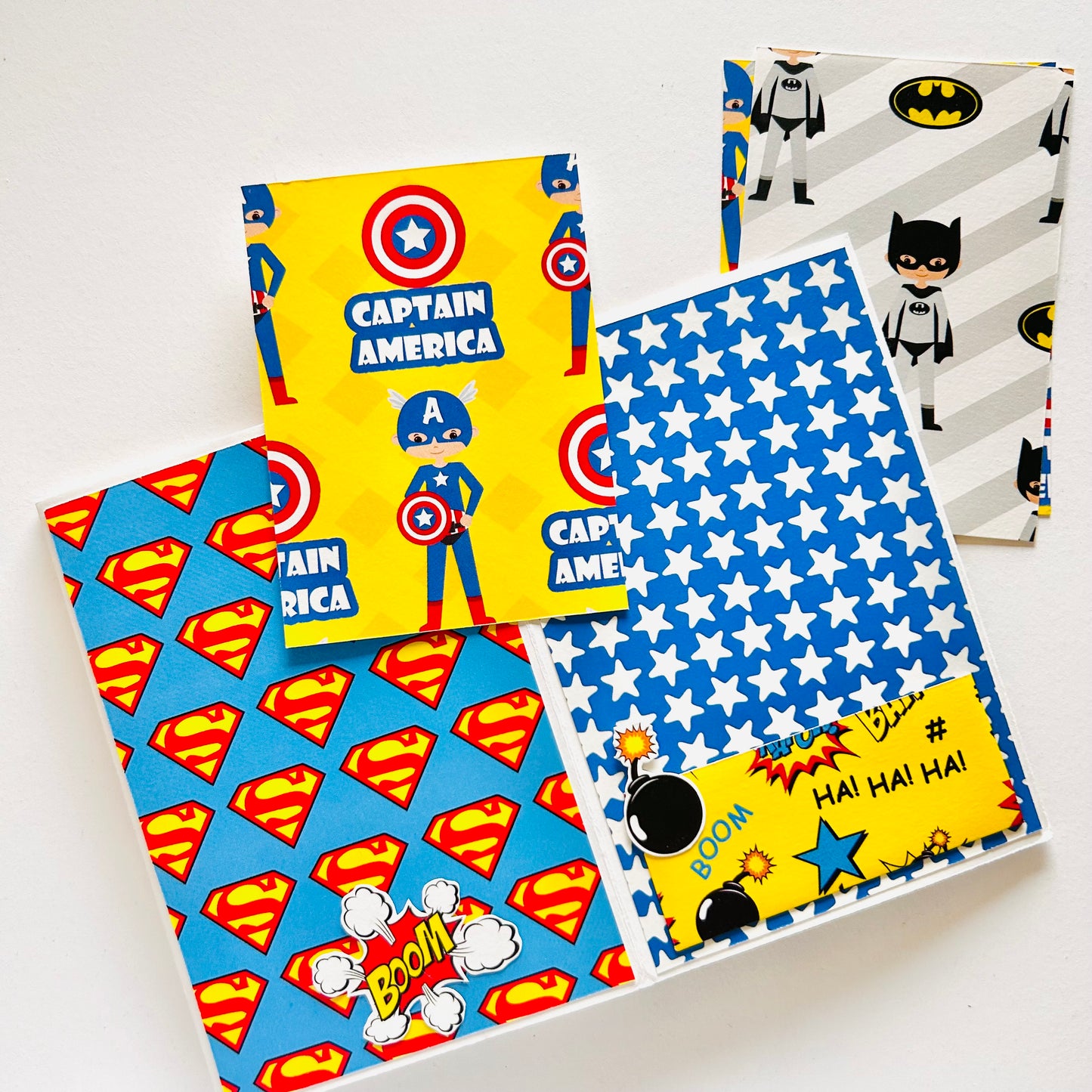 🦸♂️ Super Hero – Handcrafted Photo Album